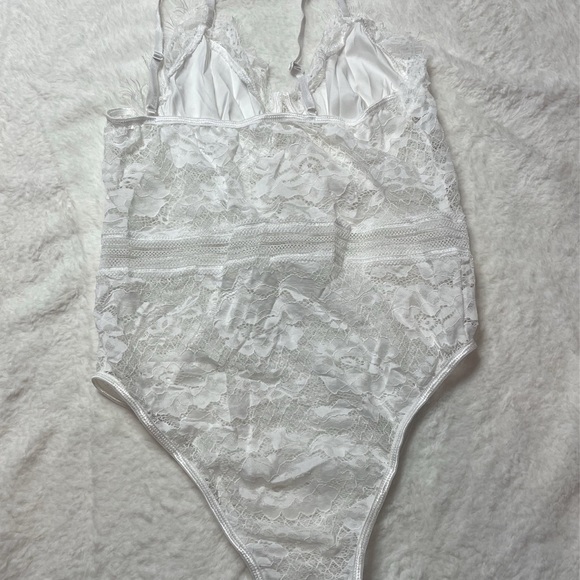 Outspoken Clothing Co. Lace Bodysuit - Picture 2 of 4